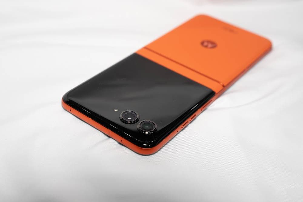 motorola razr 50 オレンジ 12G+512G