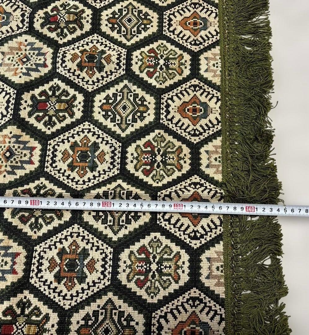 ヴィンテージ　絨毯　レトロ　ラグ　カーペット