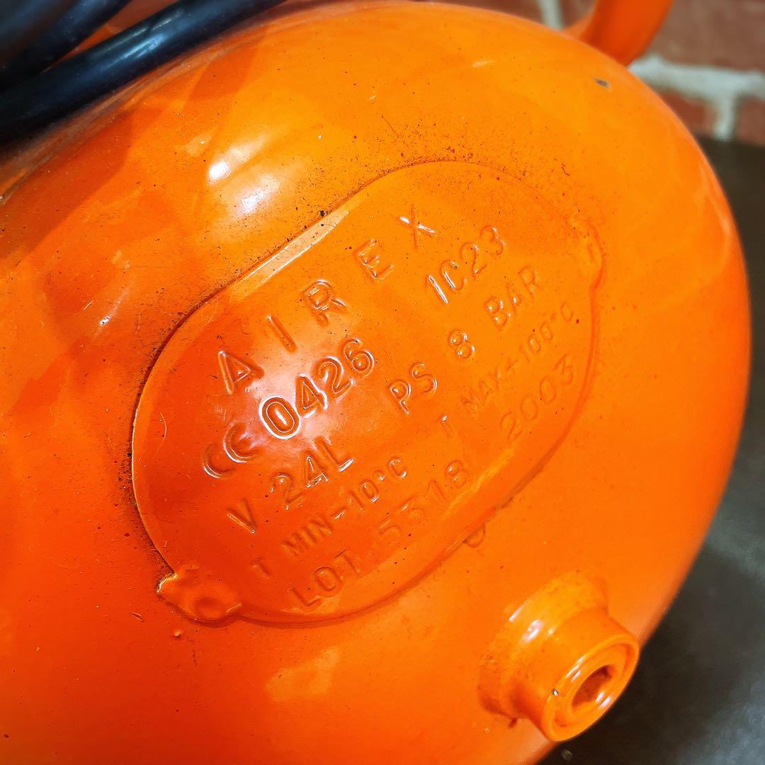 送料無料！エアーコンプレッサー　動作確認済み　LT24 HP1