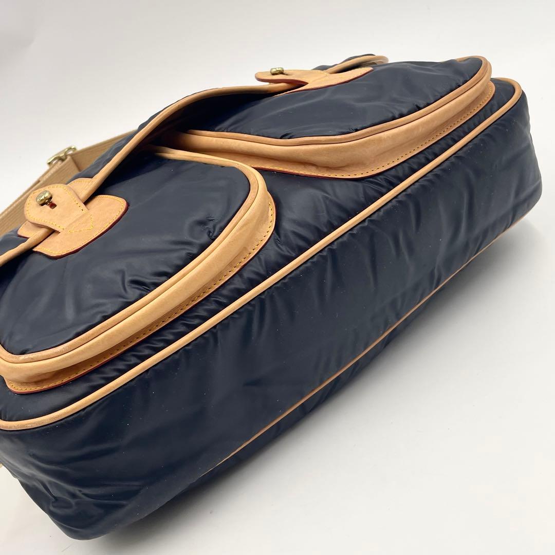 HUNTING WORLD バチュークロス キャリーオール メッセンジャーバッグ