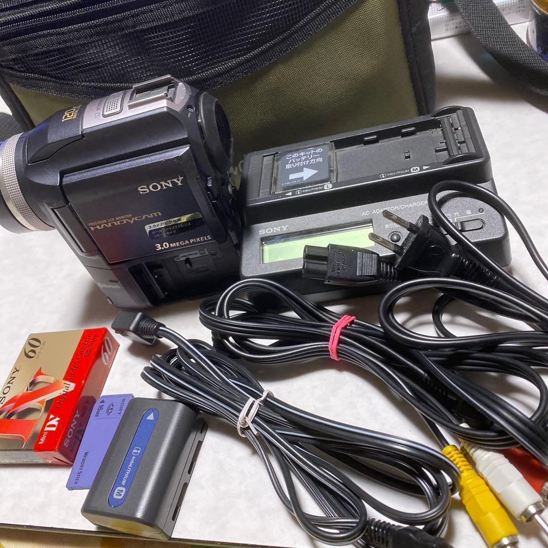 SONY miniDV HANDYCAM DCR-PC300 ①