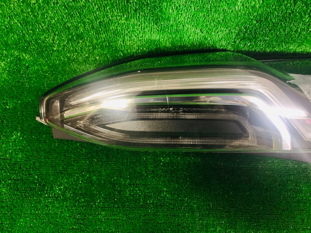 ホンダ N-BOX テールランプ 右 JF3 JF4