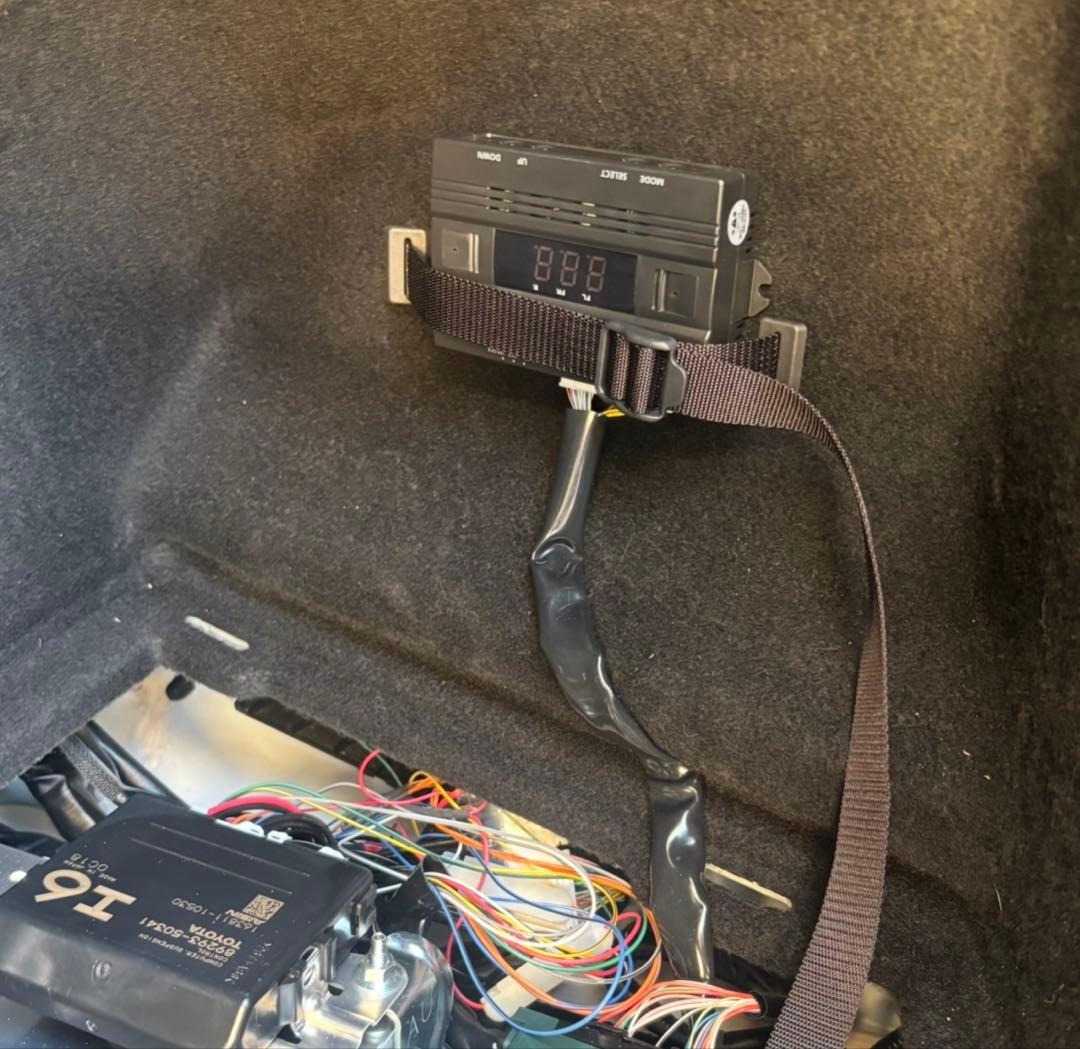 有限会社コウユウ　データーシステムエアサスコントローラー