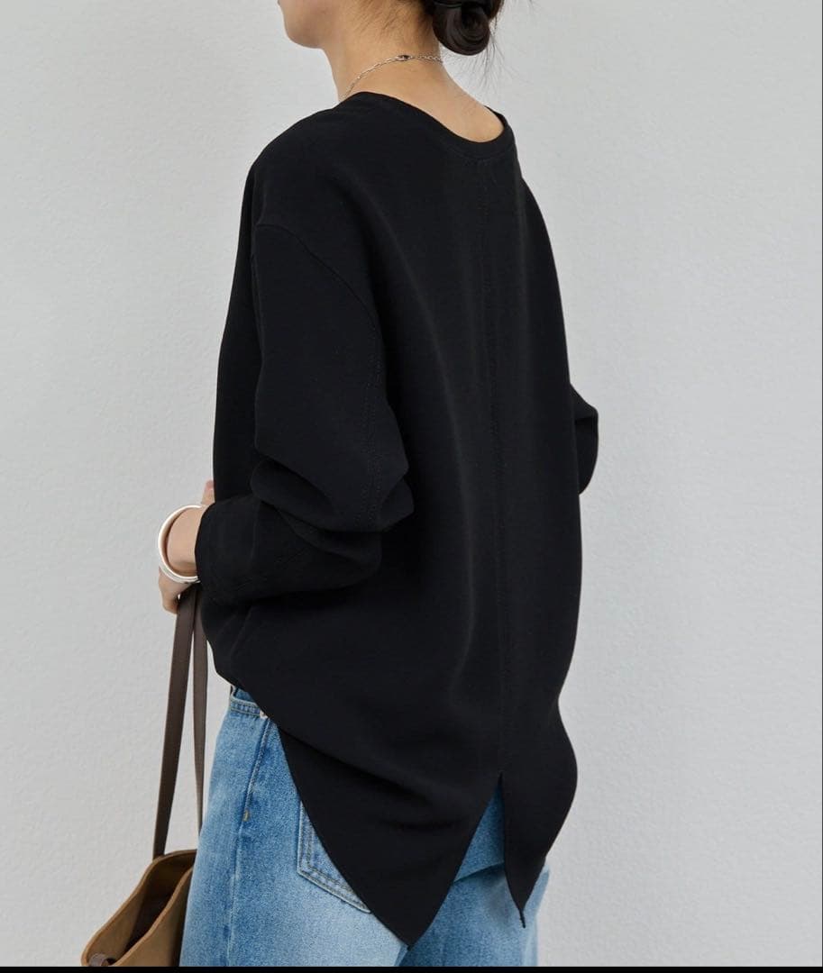 【ジョージ様】ガリャルダガランテ　バックスリットブラウスTee