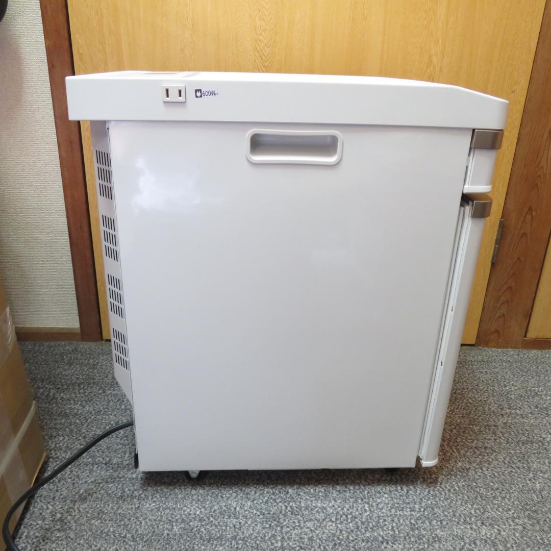 美品　ベットサイド冷蔵庫 TWINBIRD HR-D282 小型　冷蔵庫