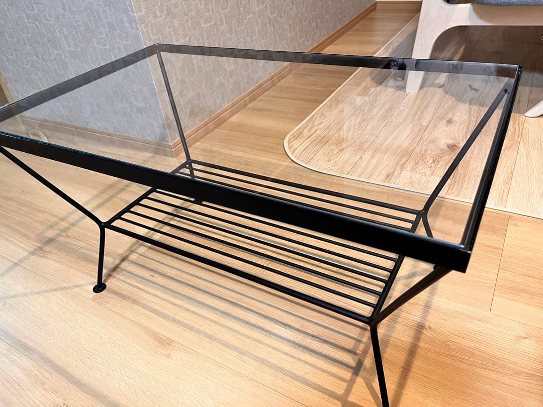 unico ガラスローテーブル　ウニコ