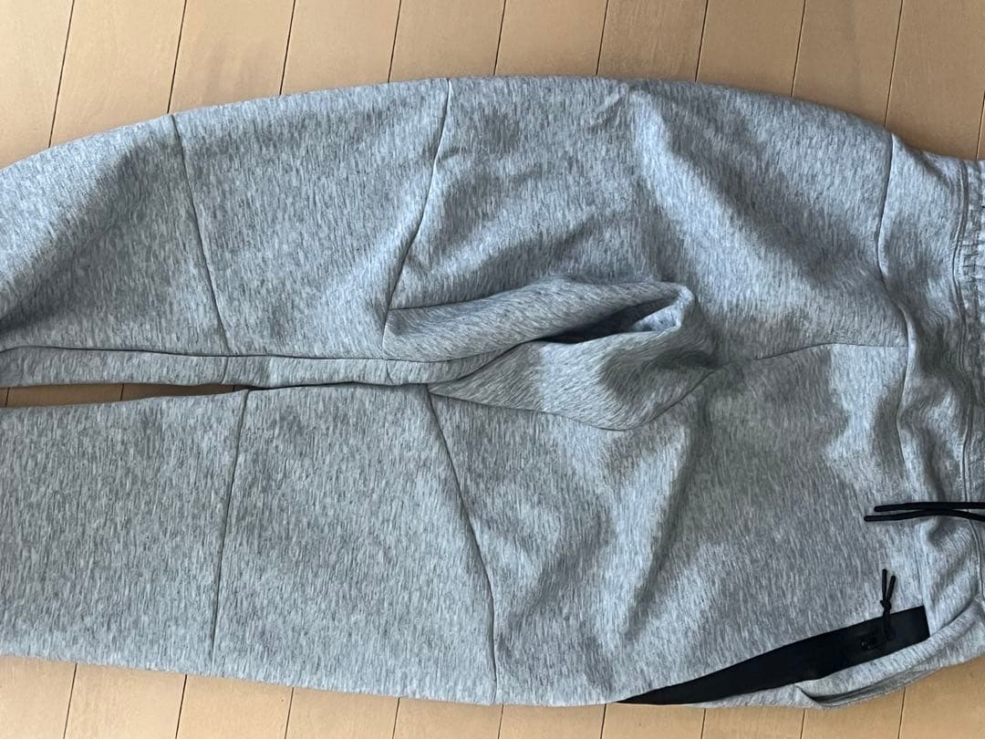 Nike テックフリース　ジャージ