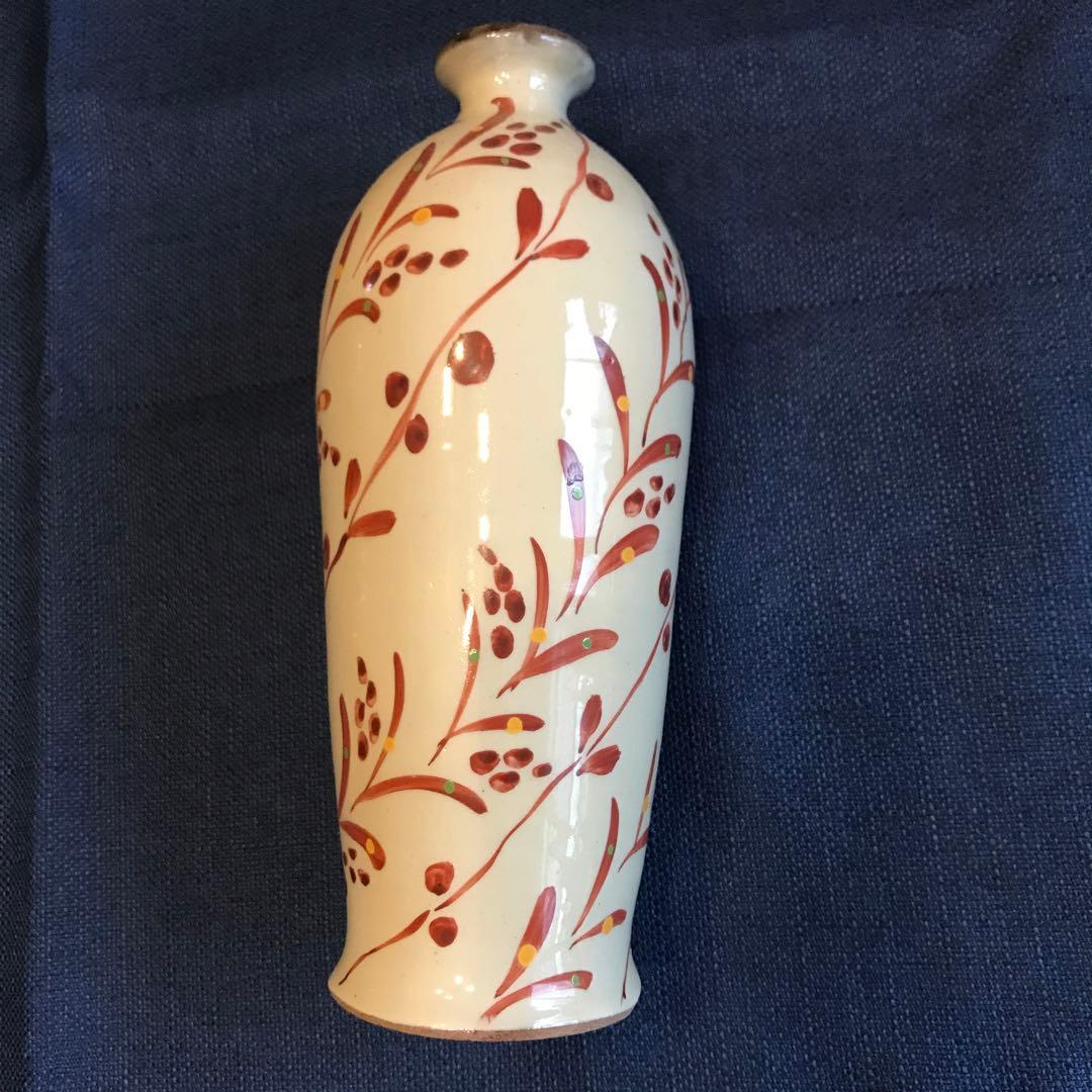 赤絵のやちむんの花瓶　花器　壺　沖縄　ガーデニング　ガーデン雑貨