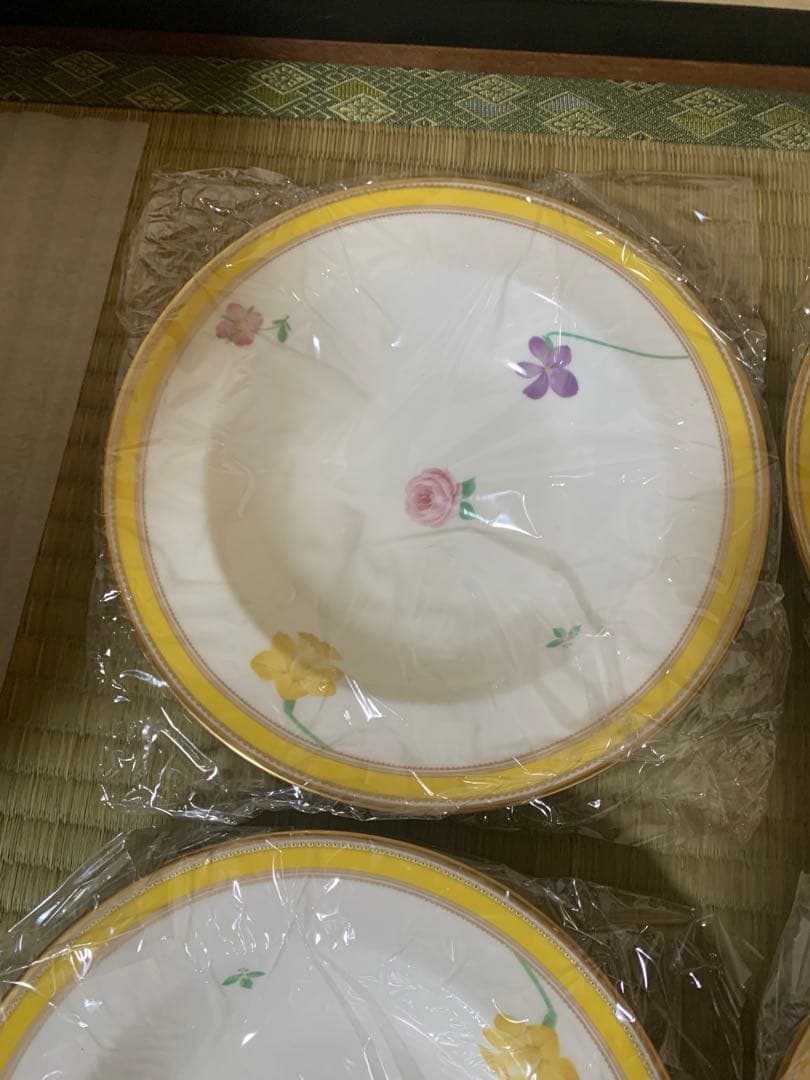 ノリタケ　ヴィヴィットソロボーン　２１㎝ボウル　６枚