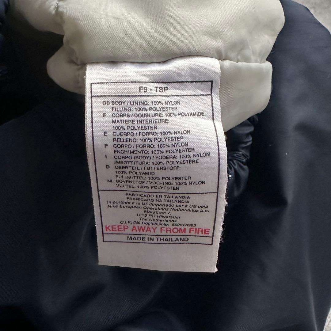 【90s】 NIKE ナイロンジャケット ''中綿入り''