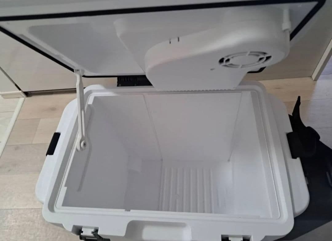 ハイコーキ コードレス冷温庫