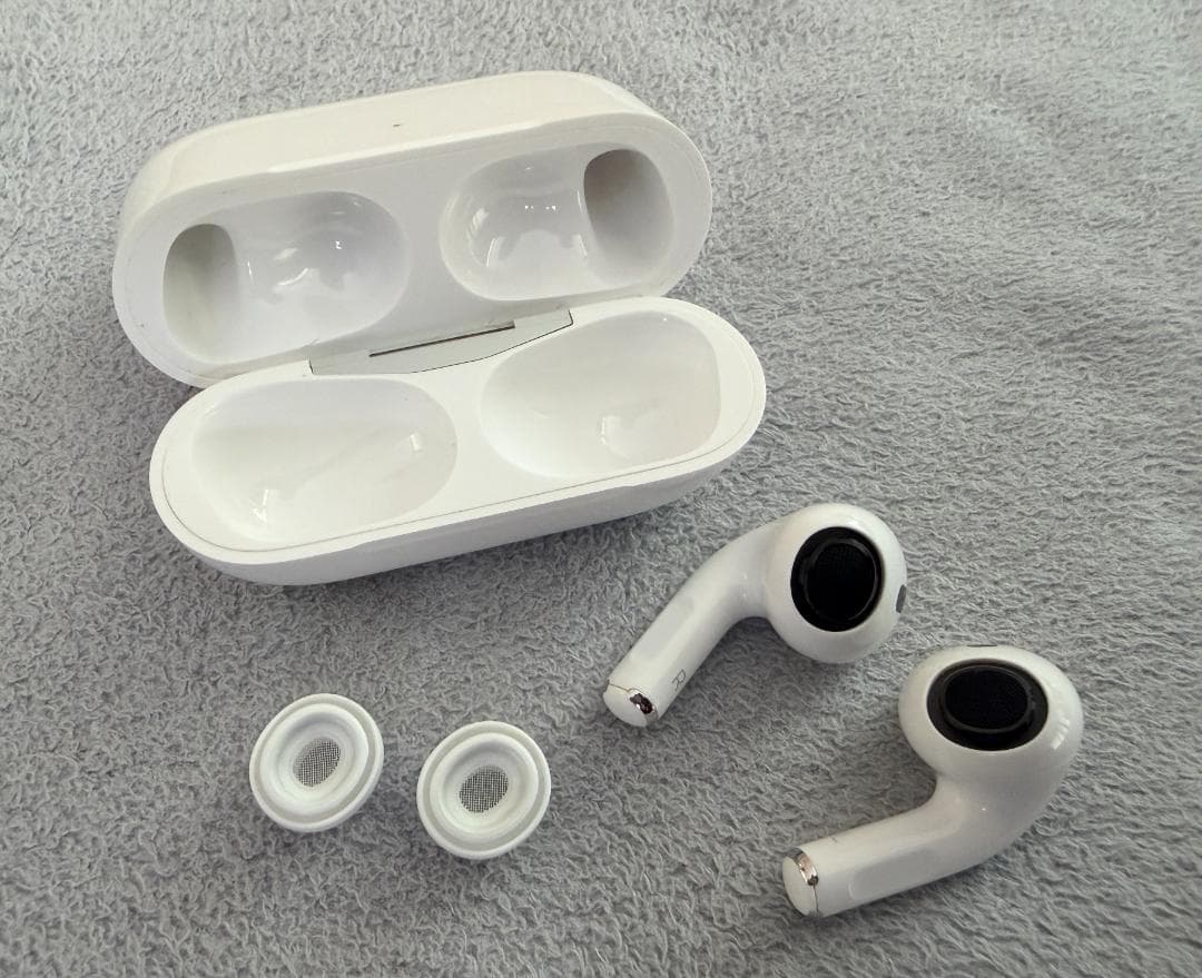 MagSafe充電ケース（USB-C）付き AirPods Pro2 本体