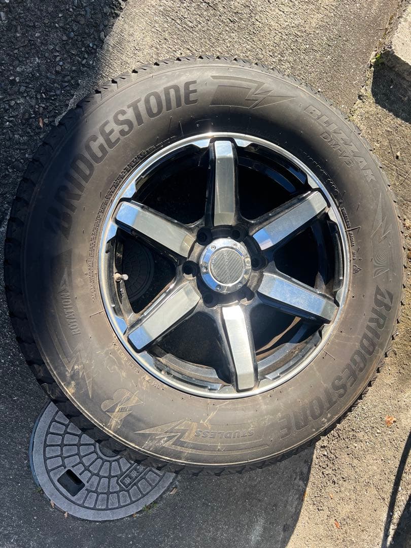 ランドクルーザー　プラド　スタッドレス