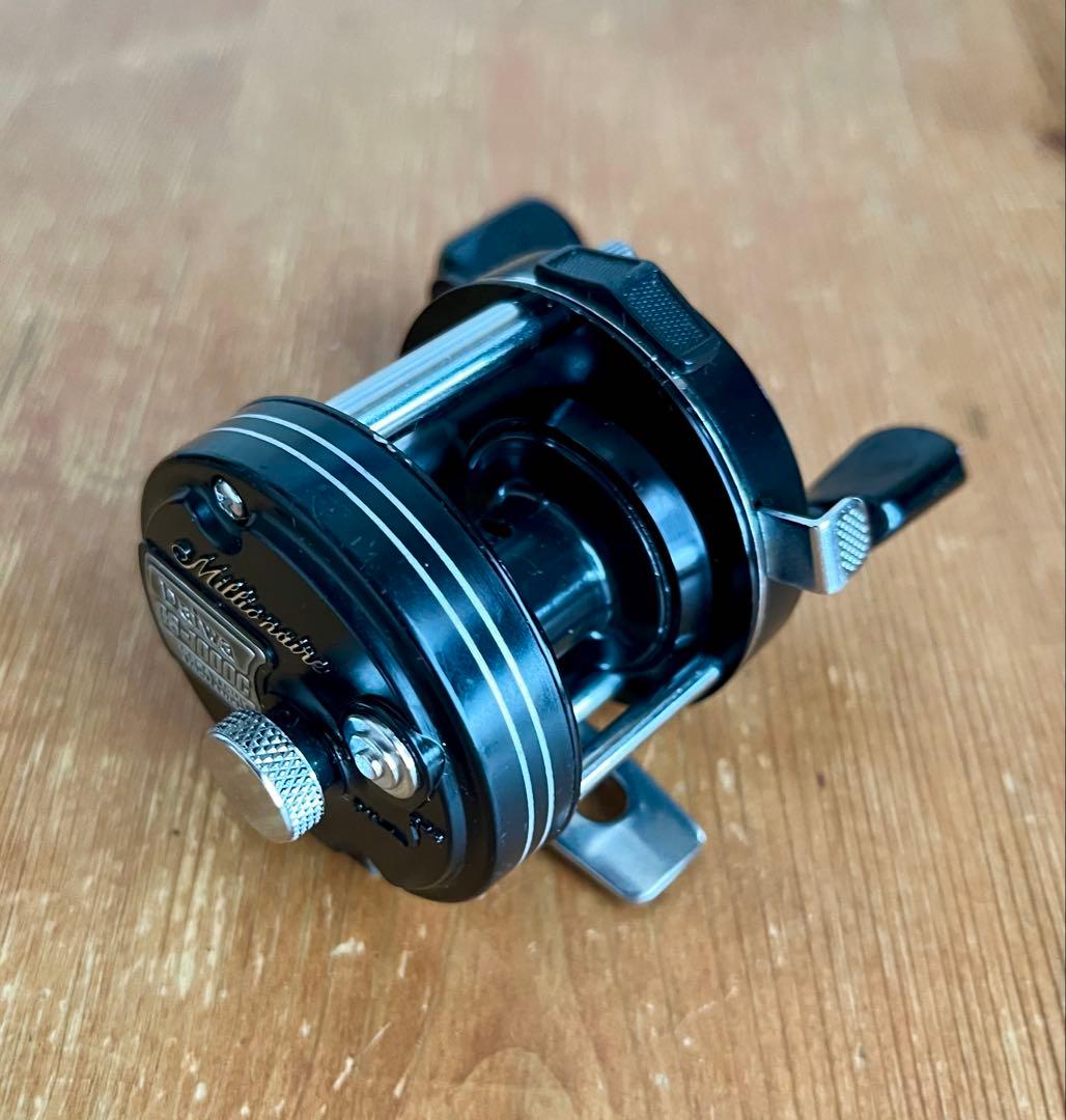 お見逃しなく！　オールド　ダイワ　ミリオネア　GS-1000C ベイトリール