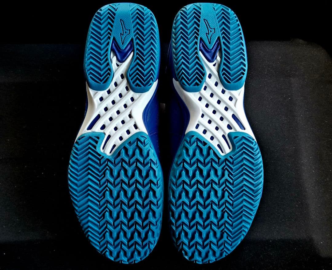 ミズノ ウエーブエクシード ツアー６ 26.0 2E 新品未使用 値下げ！