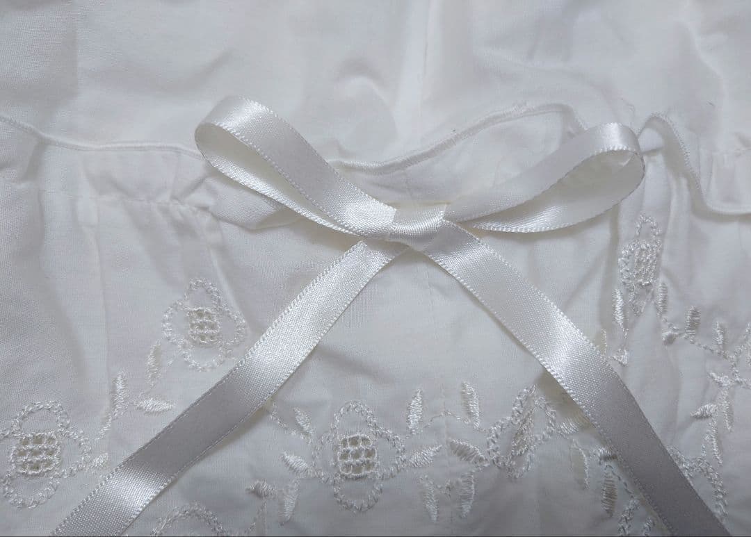ホワイト レース付き キャミソール