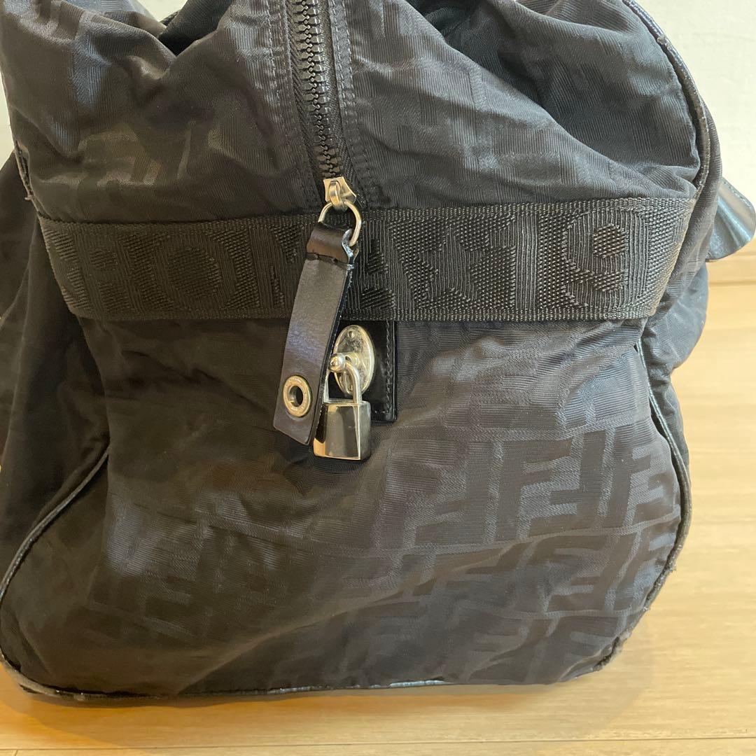FENDI フェンディ　ボストンバッグ　 ズッカ柄 ブラック　黒