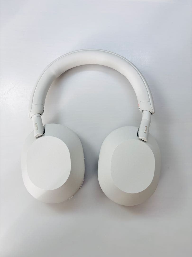 ⟡*.様 WH 1000XM5 SONY ソニー　ハイレゾ　シルバー　極美品