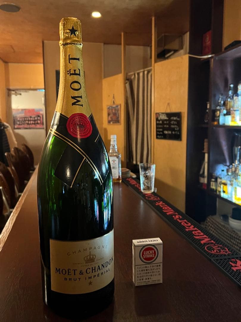 MOËT & CHANDON BRUT IMPERIAL ディスプレイ