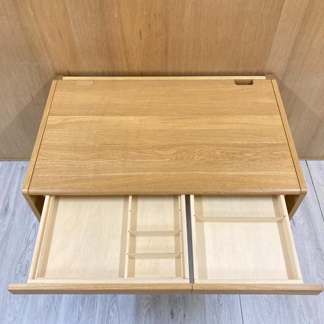 【カリモク】ベネッセ　学習机　デスク　高さ調整