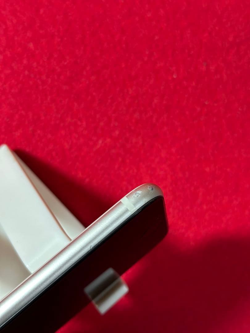 【3088】iPhone SE3第3世代スターライト 64GB simフリー