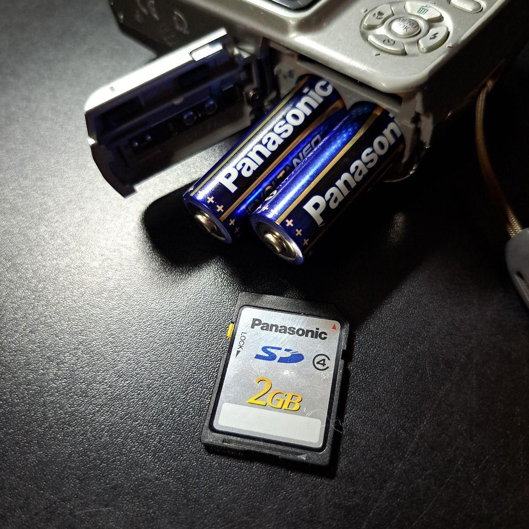 FUJIFILM デジタルカメラ 9.0　メガピクセル