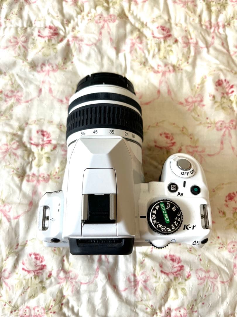 【最大値下げ】PENTAX K-r ホワイト デジタル一眼レフカメラ