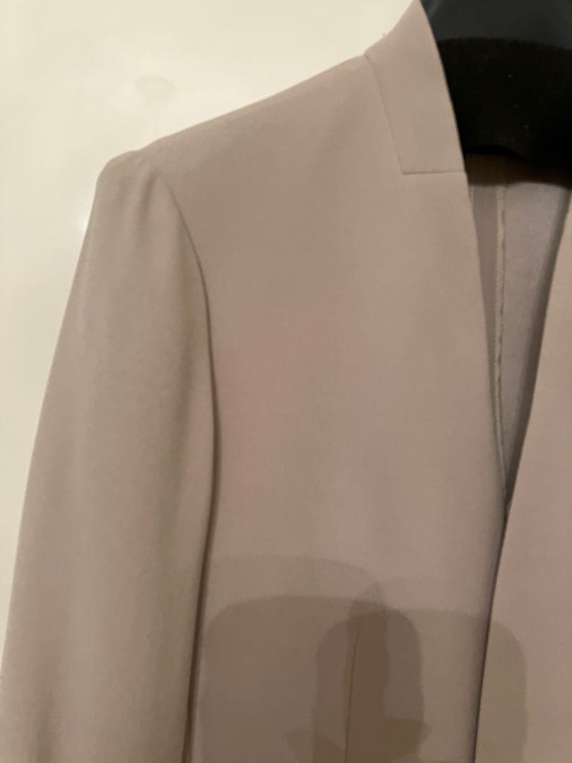 セオリーリュクス　ベージュ ノーカラージャケット38