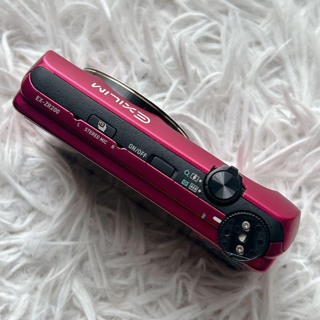 【美品】CASIO EXILIM EX-ZR200 コンパクトデジタルカメラ