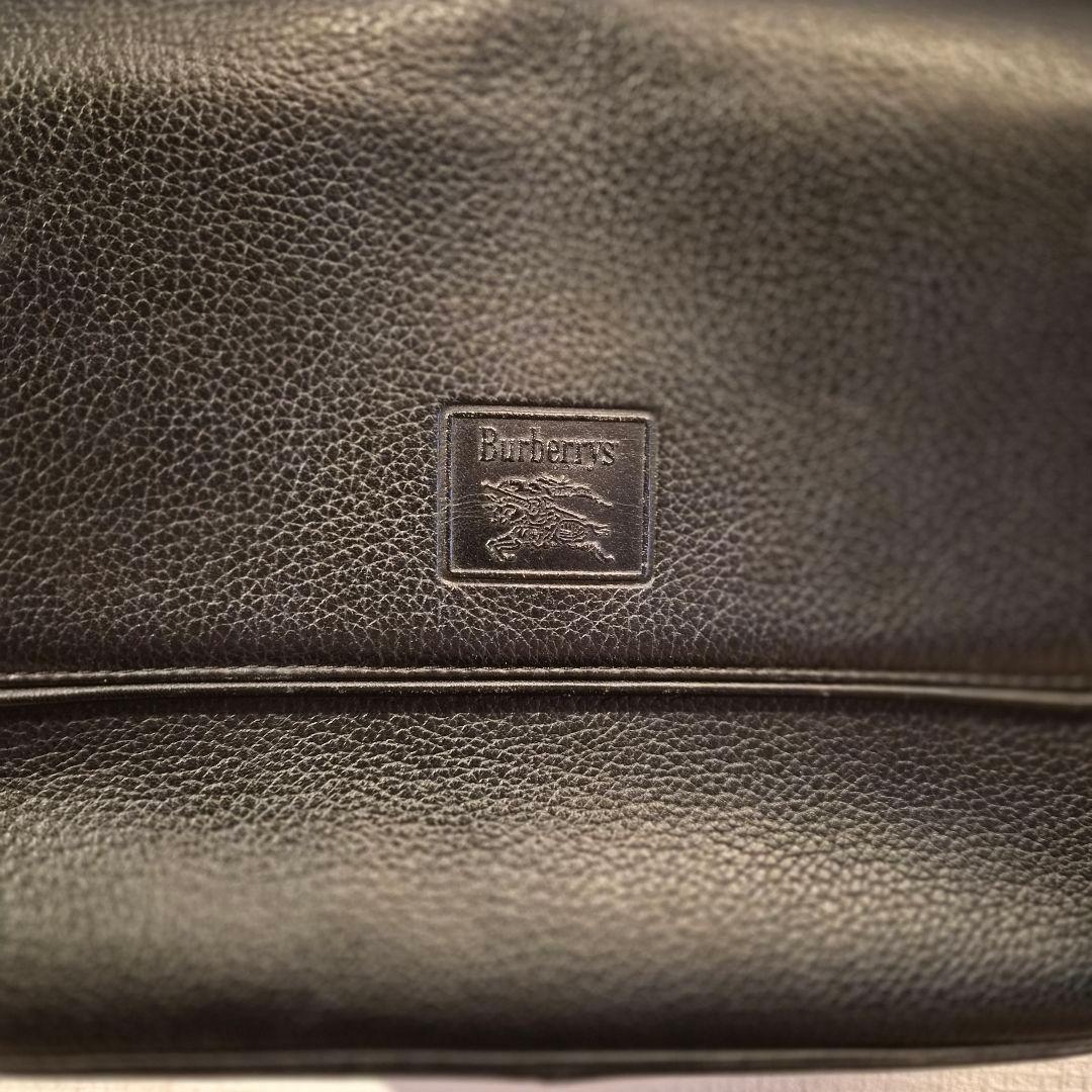 Burberry 黒 レザー ショルダーバッグ