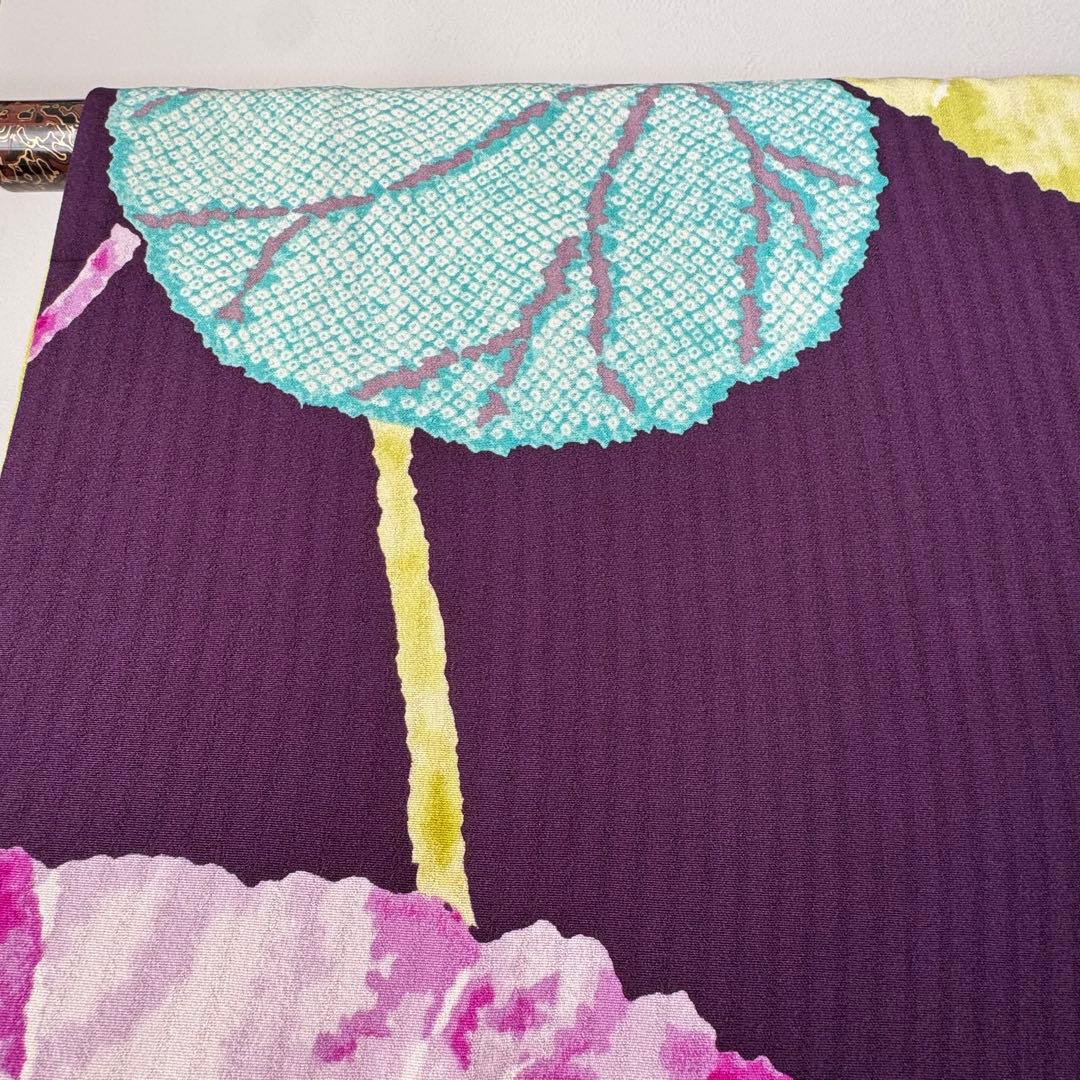 超美品　正絹　現代　振袖　小紋柄　成人式　着物　正絹　167 濃紫　水色　蓮葉