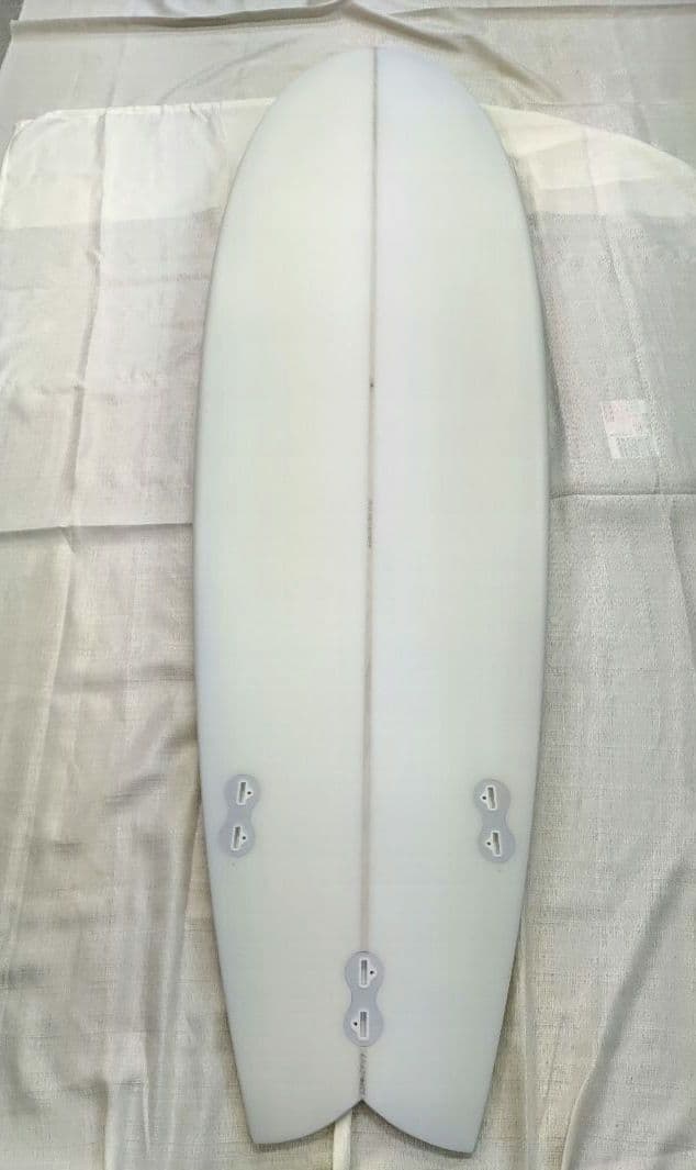 サーフボード フィッシュ ショート 6'6 浮力高い 送料込み サーフィン 白