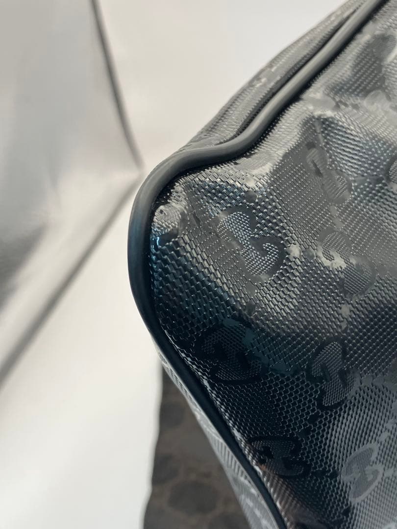 GUCCI ブラックナイロンショルダーバッグ　Y