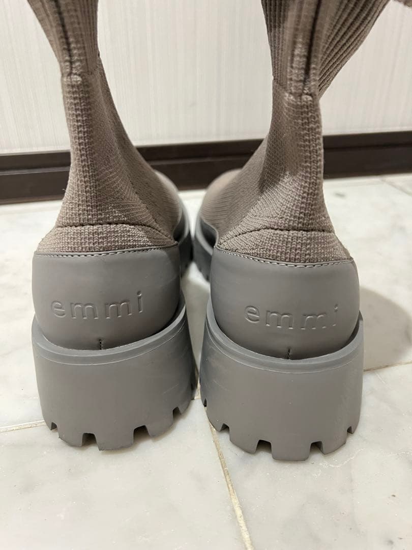 emmi ニットブーツ