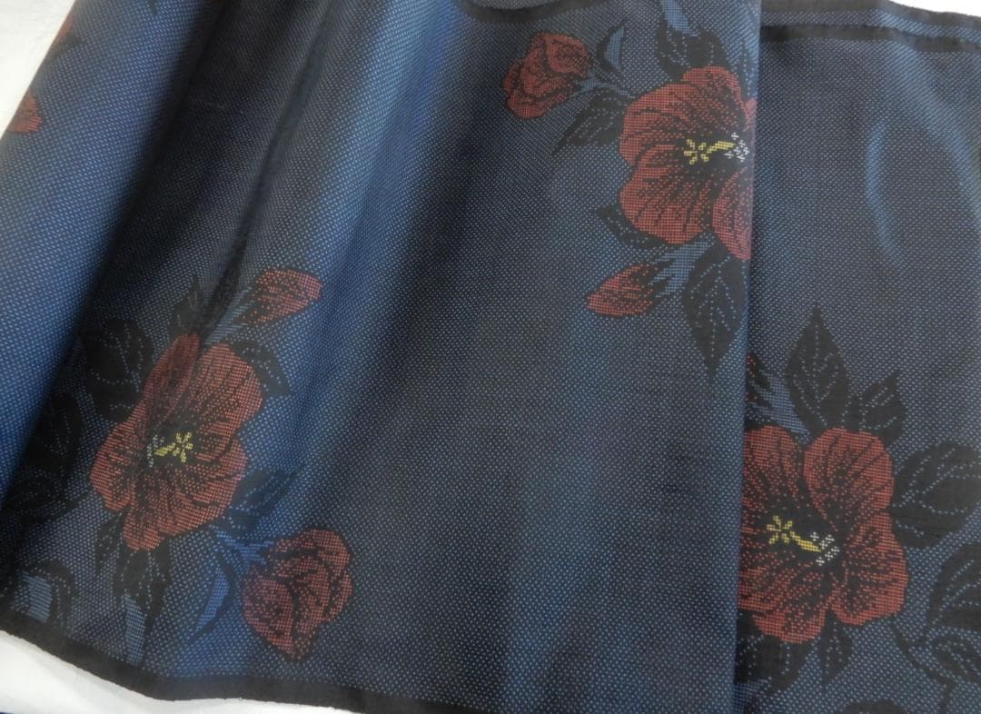 正絹・本場大島紬着尺反物・藍大島・上代35万円のお品・伝統的工芸品・呉服屋整理品