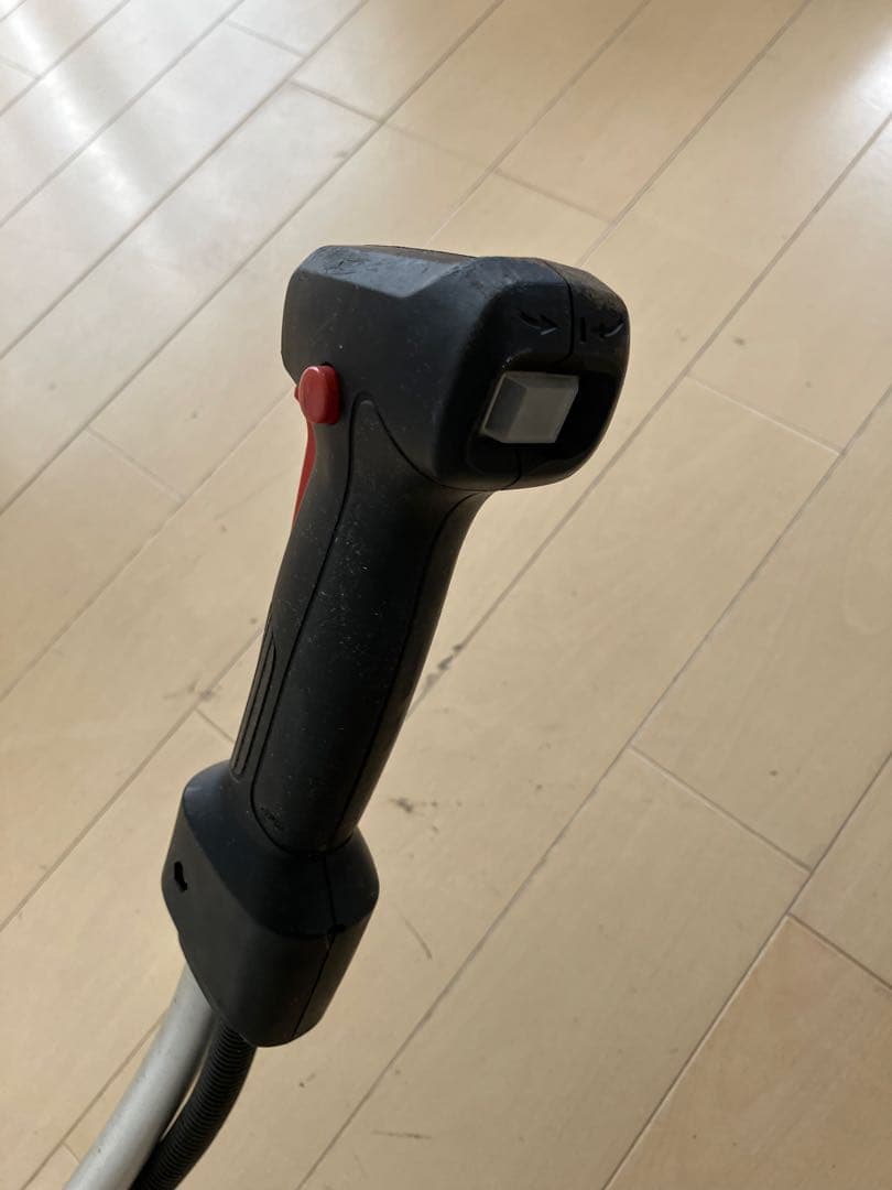 手渡し限定　マキタ充電式刈払機