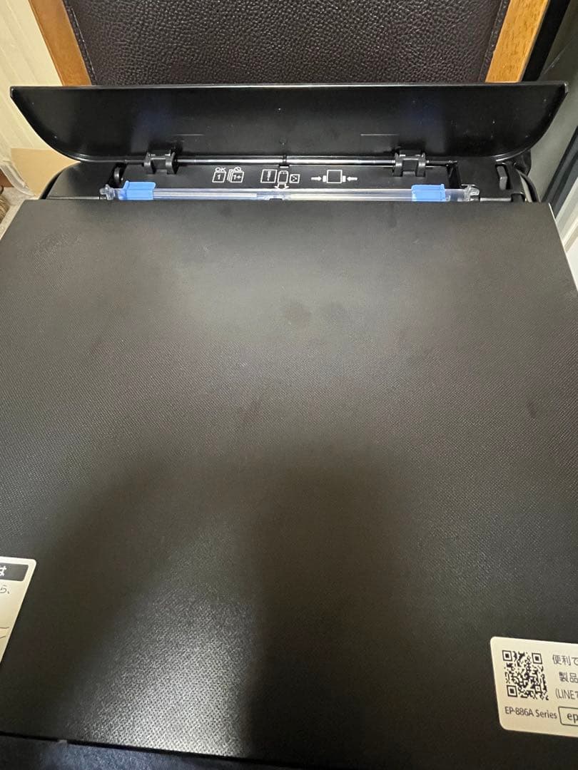 EPSON プリンター　EP-886AB 紙用が詰まりのエラーの為ジャンクで出品
