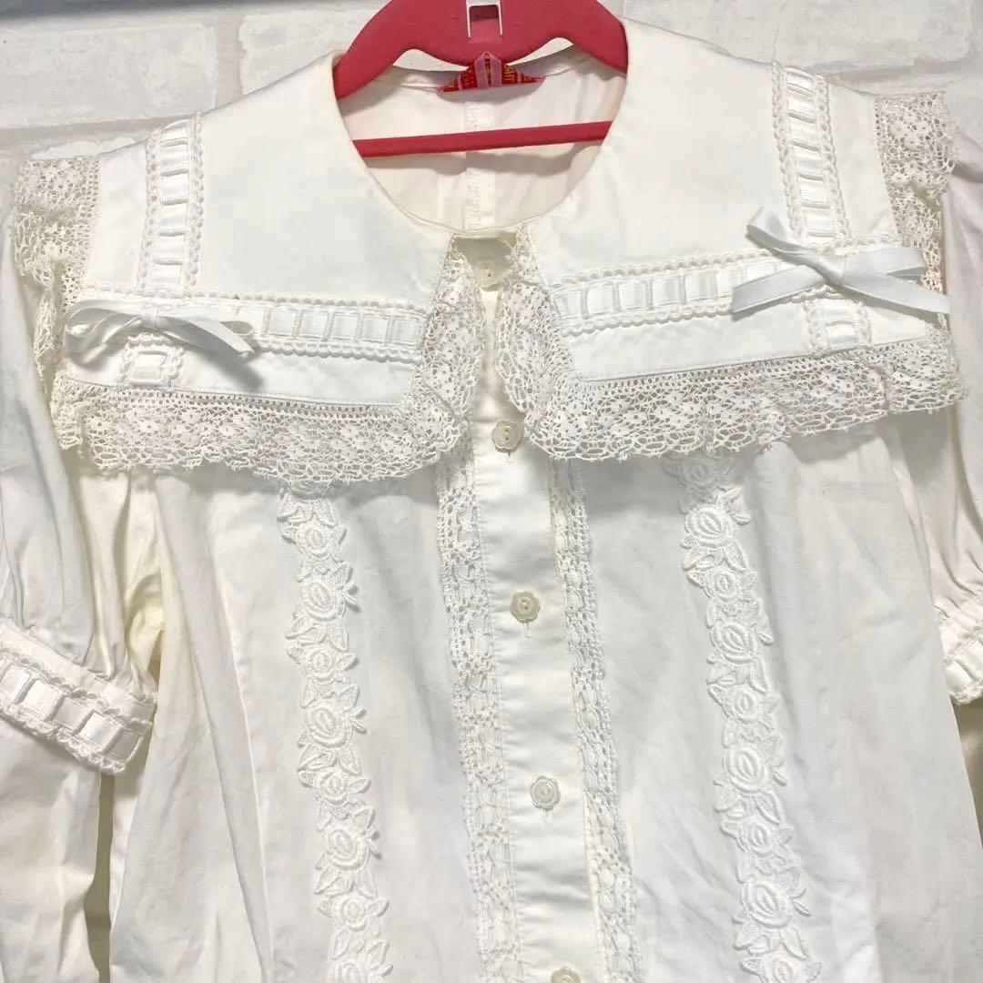 baby,the セーラー襟ブラウス　オフ白