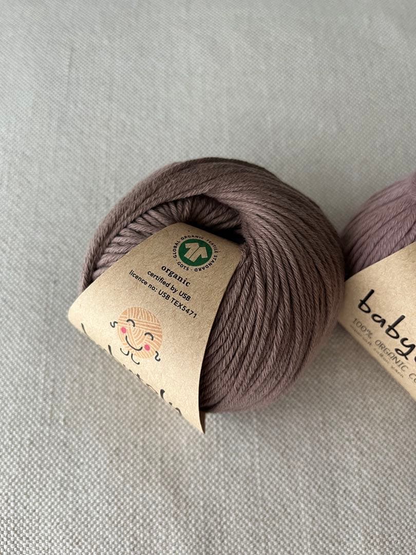 カーディガンとスカートセット　babytoly Misha&Puff風