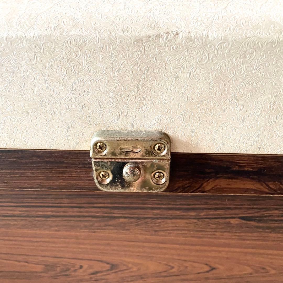 ◆昭和レトロ 収納付きスツール 小型椅子 木材 革張り ペイズリー柄 ゴールド②