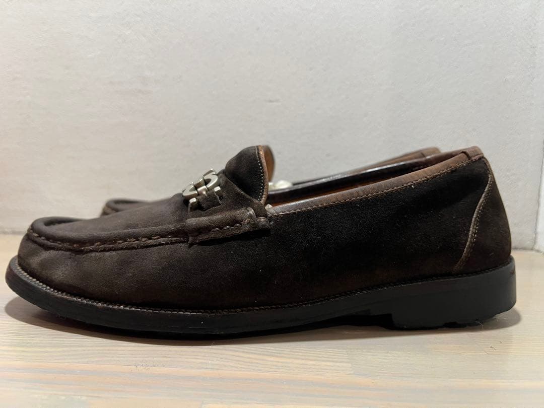 Ferragamo フェラガモ ダークブラウン スエード ローファー 7EE