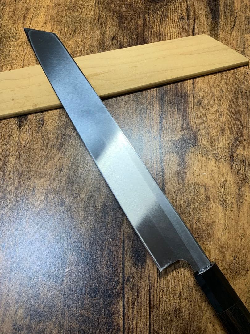 【正本総本店】　切付　本焼　尺一寸　包丁　黒檀水牛八角柄　鞘付