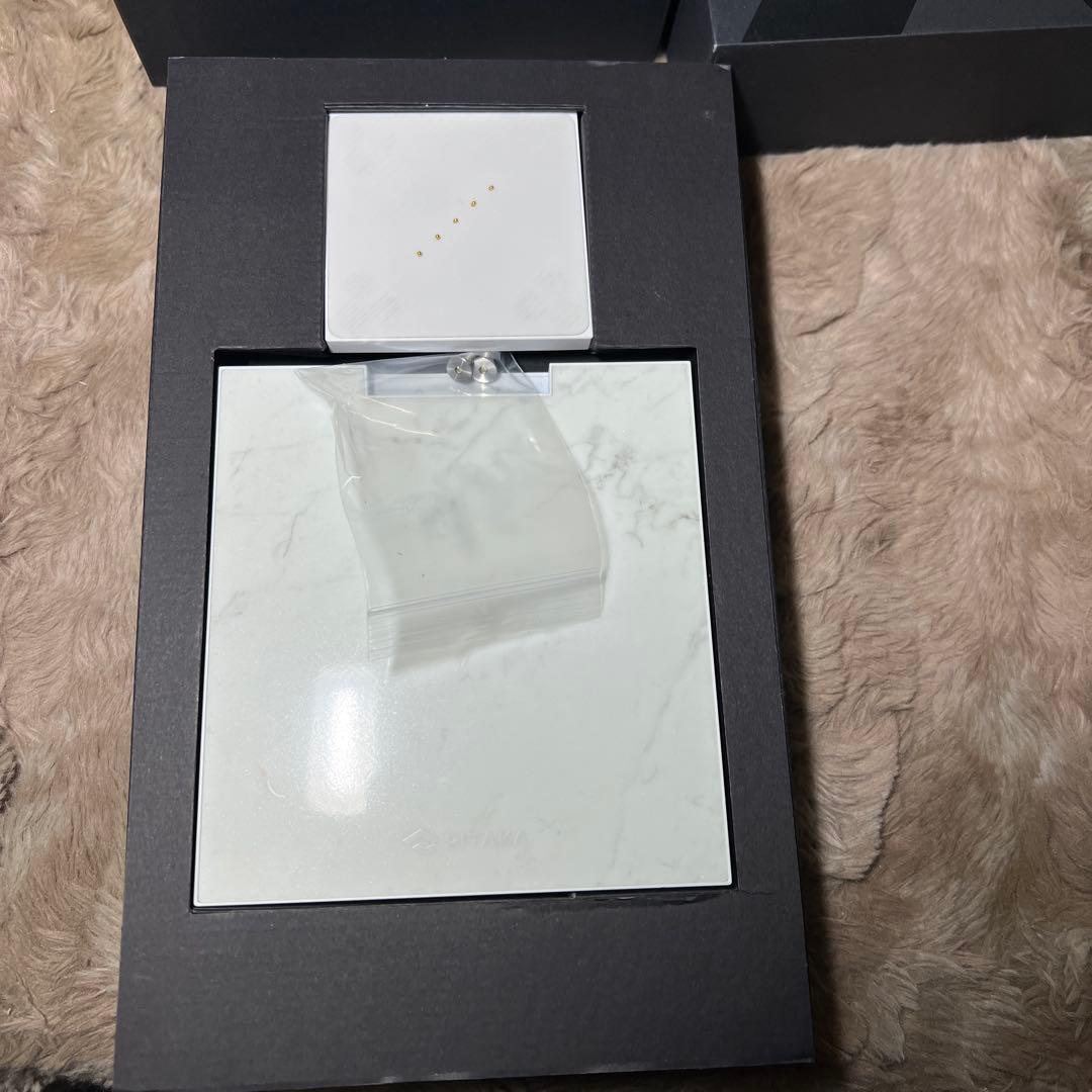 PITAKA MagEZ Charging Stand 大理石白