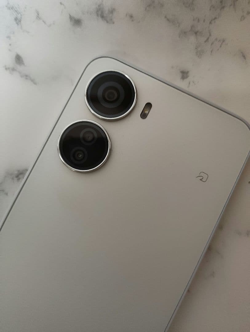 ワイモバイル Libero 5G III A202ZT ホワイト