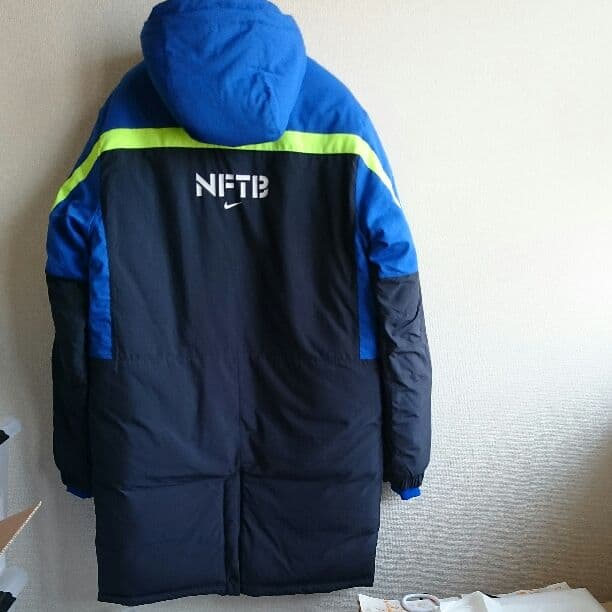 ナイキ NFTB ダウン サイズＬ サッカー