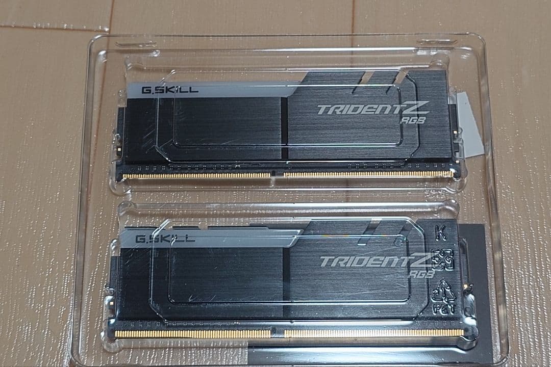 ろ*ぜ様 G.SKILL TRIDENT Z RGB DDR4 32GB 360
