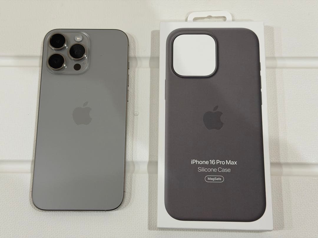iPhone16 pro max 512GB ナチュラルチタニウム Apple版