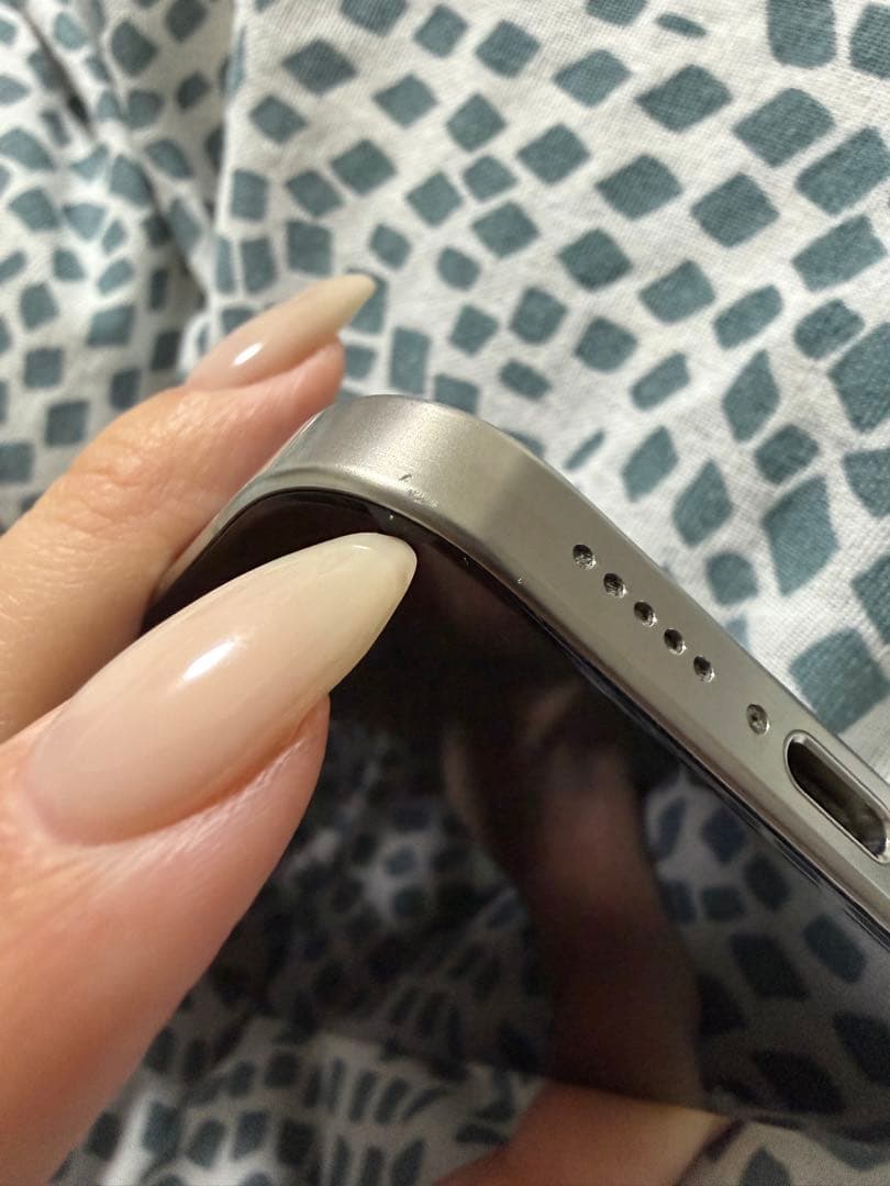 【傷少なめ】Iphonee15pro 128GB