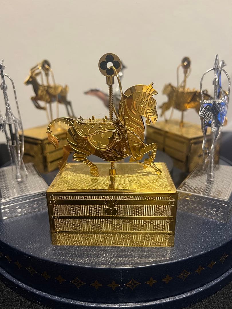 希少 限定品　顧客ホリデーギフト 動物のオブジェ フィギュア　ルイヴィトン