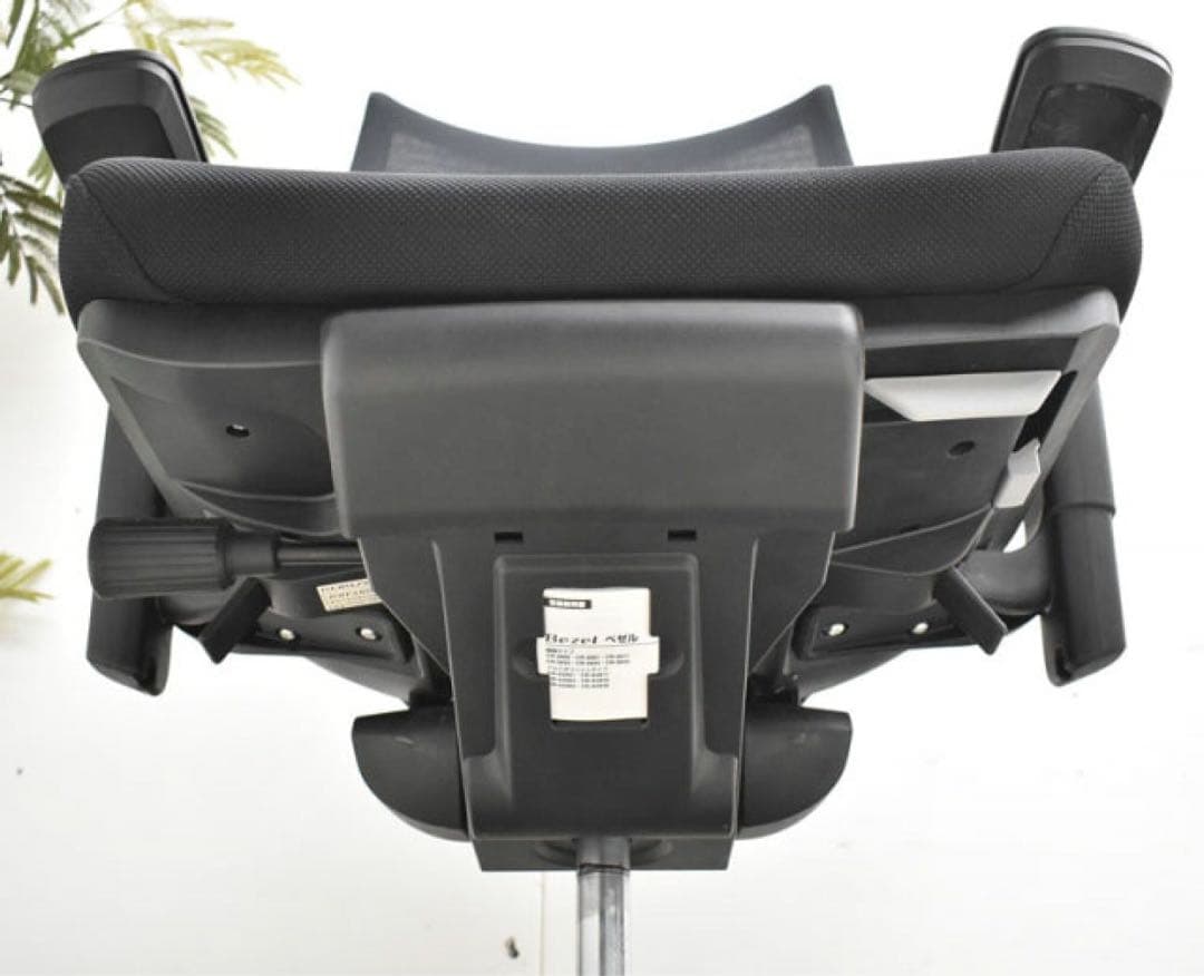 KOKUYO　ベゼル　希少　BEZEL 高級　ブラック 前傾姿勢